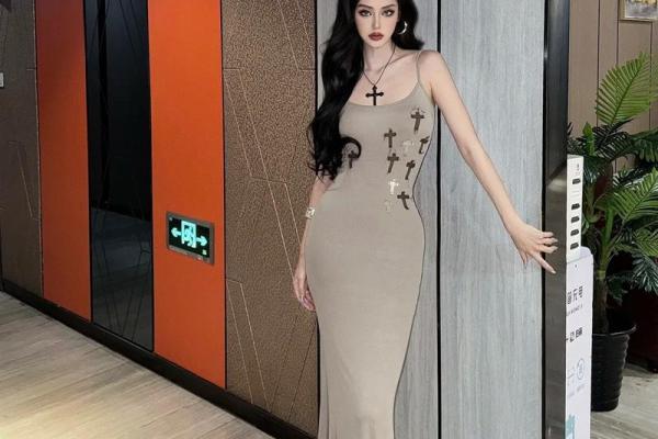 手腕细女孩的命理解析：她们背后隐藏的秘密与机遇