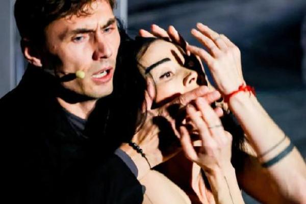 各星座女人的命运解析:性格、事业与爱情的穿越之旅 各星座女人的命运解析:性格、事业与爱情的穿越之旅