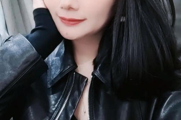 周伯通的爱侣：命运背后的故事与解读