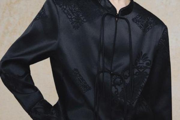 金命人如何佩戴饰品来化解财运之困,提升生活品质 金命人如何佩戴饰品来化解财运之困,提升生活品质