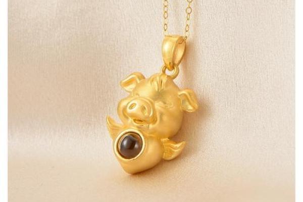 属猪命的人如何选择好运饰品与搭配技巧