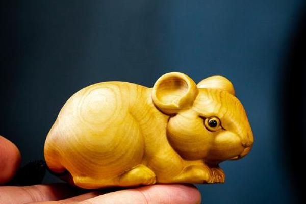 探索木鼠命的职业优势与适宜行业 探索木鼠命的职业优势与适宜行业