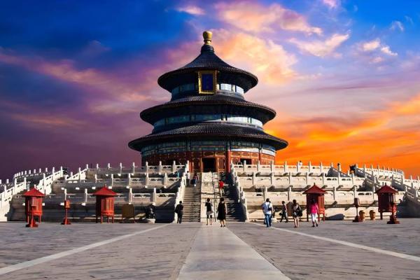 曾仕强解读明星命理：揭秘明星背后的命运之路