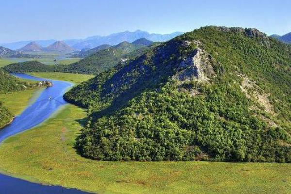 揭秘2013年水蛇命的特征与运势分析,助你掌握人生密码! 揭秘2013年水蛇命的特征与运势分析,助你掌握人生密码!