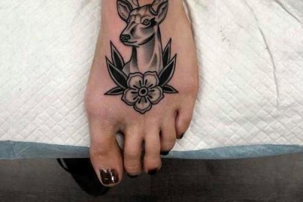 水命者纹身选择：寓意与风格的完美结合