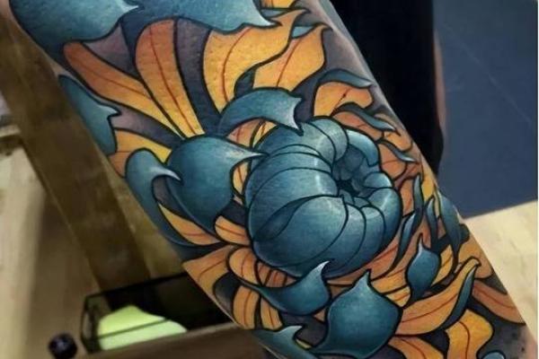 朱雀纹适合什么命人?探索命理与纹身的神秘结合 朱雀纹适合什么命人?探索命理与纹身的神秘结合