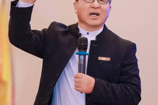 2014年狗年运势解析:如何把握机会与挑战,迎接未来的转机 2014年狗年运势解析:如何把握机会与挑战,迎接未来的转机