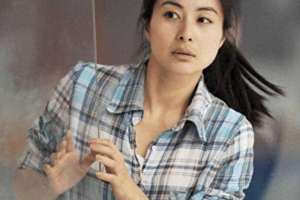 比肩女命与官星、食神命格的完美契合探讨