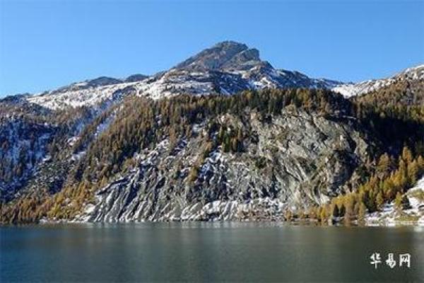 涧下水命的贵人探秘：如何从命理中寻找支持与机遇