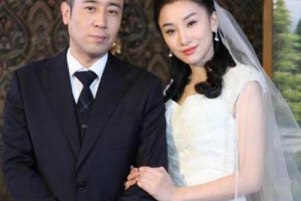 1970年属狗人的命运解析:智慧与坚韧的双重印记 1970年属狗人的命运解析:智慧与坚韧的双重印记