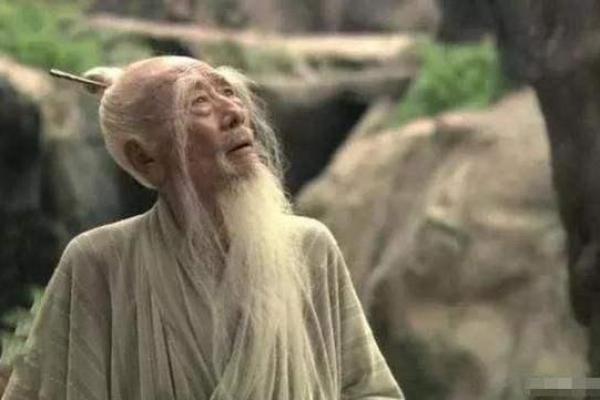 38岁属狗人的命运解析：踏实与机遇的平衡之道