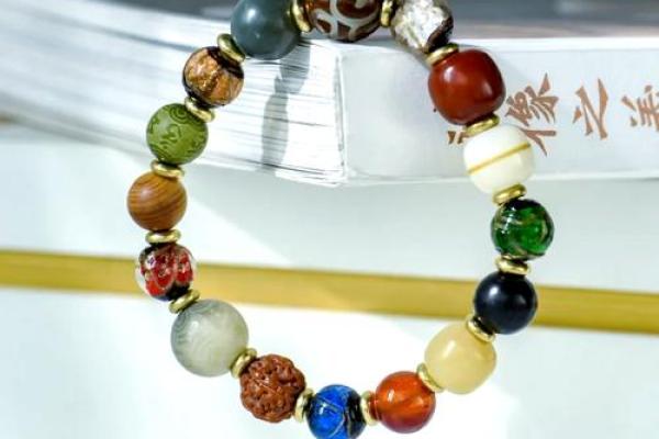 火命缺土者适合佩戴什么？揭秘五行饰品的奥秘