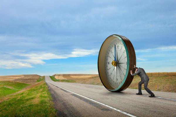 命运的选择：为何那些命好的人倾心出家修行？