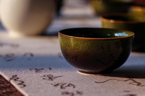 孤寒命:如何理解这一命理现象与人生启示 孤寒命:如何理解这一命理现象与人生启示