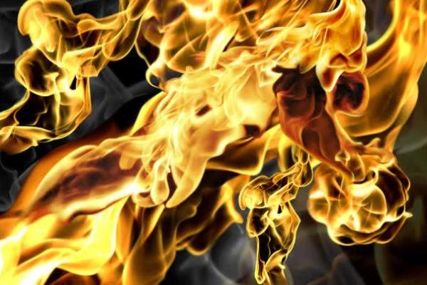 火命人运势最旺的秘笈：事业、财富与人际关系的火焰之旅