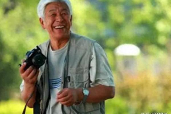 76年出生的人命运解析：探索命理背后的秘密与人生轨迹