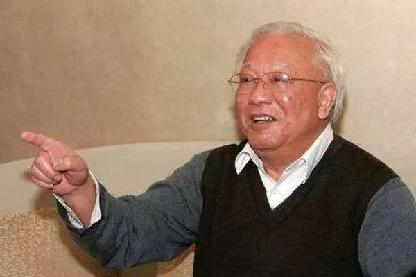 男命中伤神食神的深刻解读与生活启示 男命中伤神食神的深刻解读与生活启示