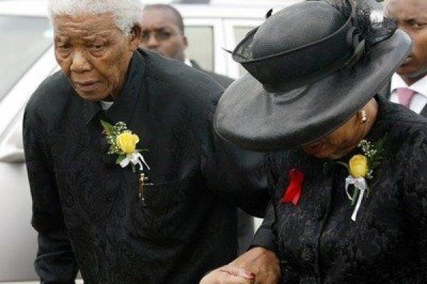 算命先生口中的“最苦命”:揭示失去与追寻的心灵旅程 算命先生口中的“最苦命”:揭示失去与追寻的心灵旅程