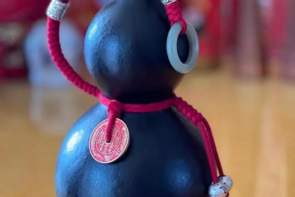 土命者佩戴葫芦的最佳选择与寓意解析 土命者佩戴葫芦的最佳选择与寓意解析