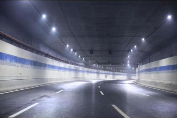 虚线命格:探索有虚线之人的命运奥秘与人生旅程 虚线命格:探索有虚线之人的命运奥秘与人生旅程