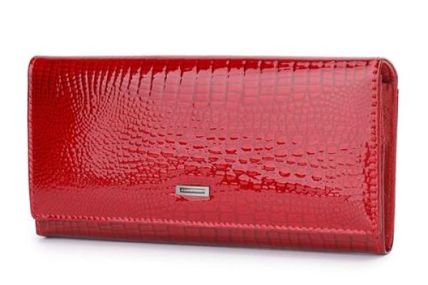 火命人适合的颜色钱包——让财富滚滚而来！