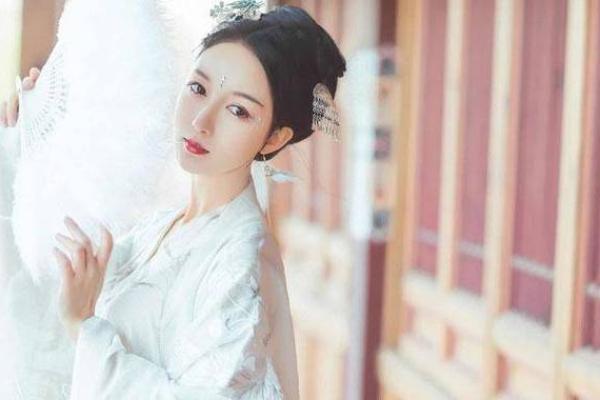 94属狗人的命运与性格解析：如何活出精彩人生