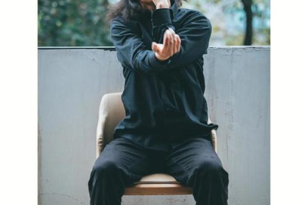 孤星命格：探索内心的孤独与辉煌之旅