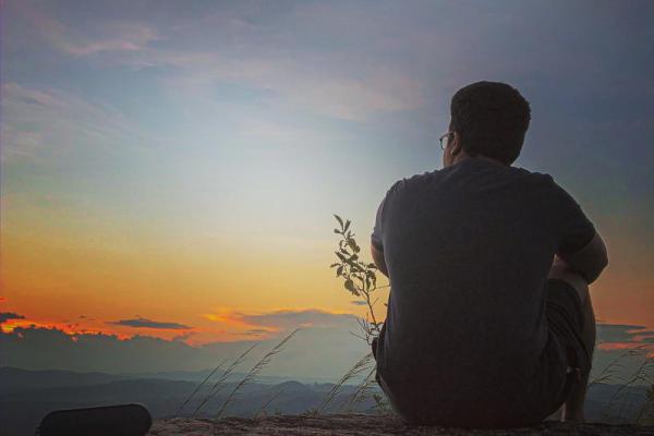 990年属马的命运解析：揭示你的特质与人生道路