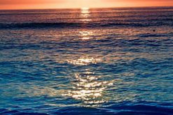 探秘彩霞之命:如何理解“霞”的五行归属与人生影响 探秘彩霞之命:如何理解“霞”的五行归属与人生影响