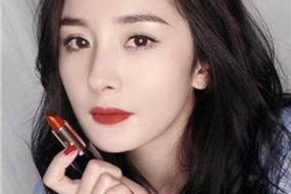 长虎牙的女人,命运的新奇与挑战 长虎牙的女人,命运的新奇与挑战