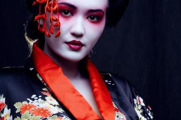 艺妓:命运与艺术交织的女人魅力探秘 艺妓:命运与艺术交织的女人魅力探秘