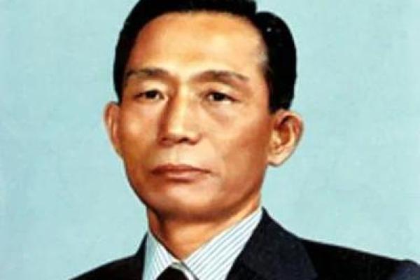 探索1985年10月出生者的命运与人生轨迹