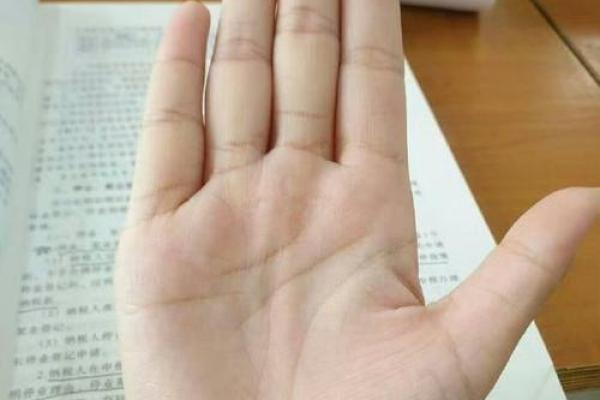 孔云龙的生死边缘：命运的拯救与选择