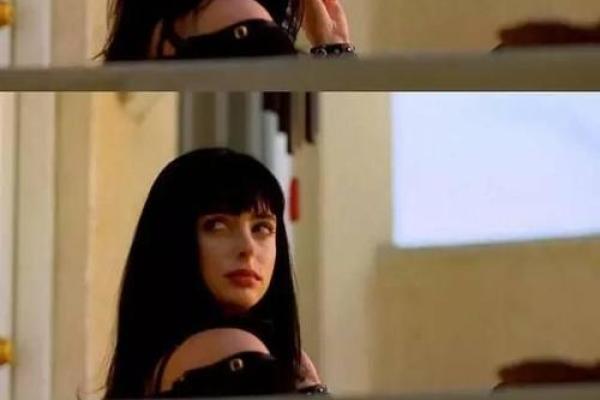 揭秘“凤凰命”:注定辉煌的女人命运之旅 揭秘“凤凰命”:注定辉煌的女人命运之旅