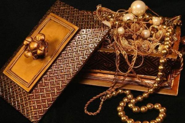 金器总是丢失,暗示着某种命理,你真的知道吗? 金器总是丢失,暗示着某种命理,你真的知道吗?