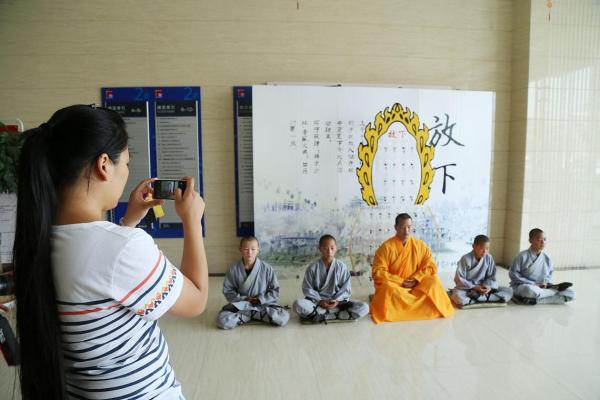 去寺庙算命的意义与体验,探索心灵的寄托与人生的转机 去寺庙算命的意义与体验,探索心灵的寄托与人生的转机