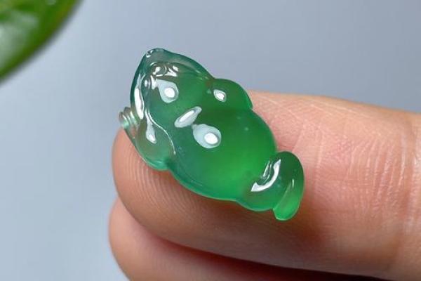 太阴入命:适合佩戴的饰品与吉祥物解析 太阴入命:适合佩戴的饰品与吉祥物解析