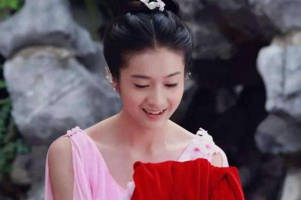 峨眉凤眼女孩的命运之谜:流连于美丽与命运交错的传说 峨眉凤眼女孩的命运之谜:流连于美丽与命运交错的传说