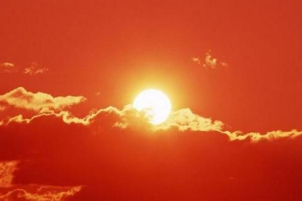 阳光下的火焰：太阳火命与壁画的完美结合