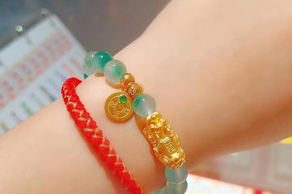 土命人适合佩戴哪些饰品来招财？