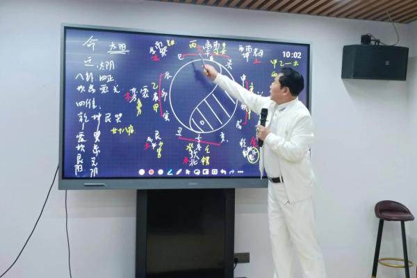 高命局与低命局的区别解析:人生命运的不同选择与影响 高命局与低命局的区别解析:人生命运的不同选择与影响