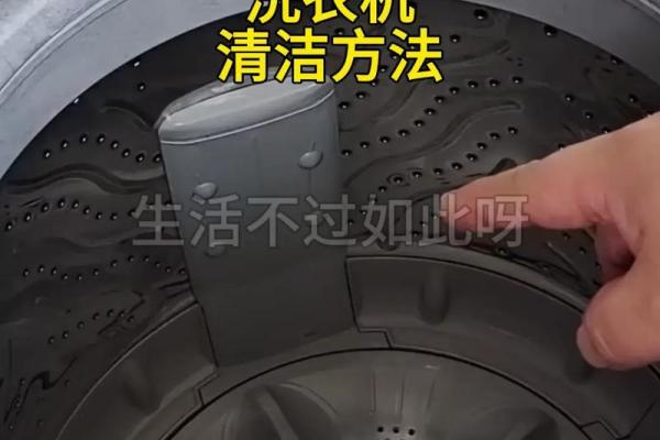 用什么擦洗家具更有效？教你选对清洁工具和方法！