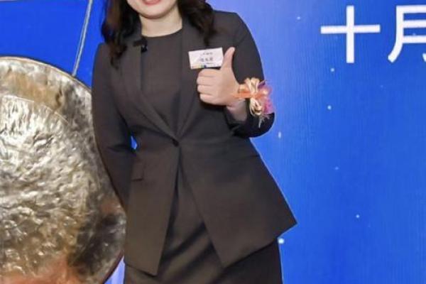 揭示面相之秘：如何从面相看出女人的财富命运