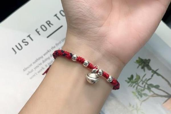 命属水的人佩戴宜选什么物品？探寻和谐与幸运的秘密