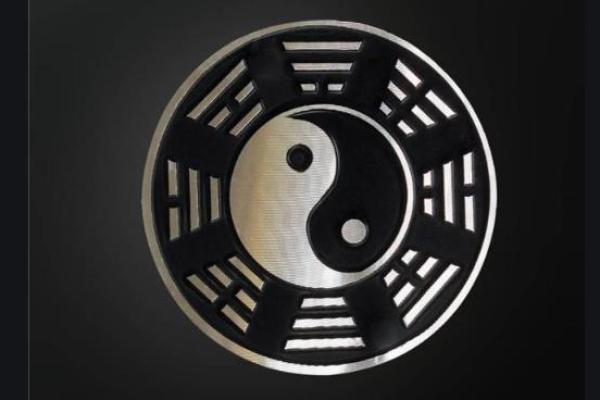 阴历每月十五的命运解读：神秘符号与命理的交织