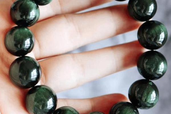 了解太阳火命人士的水晶能量,选择最适合的水晶搭配! 了解太阳火命人士的水晶能量,选择最适合的水晶搭配!