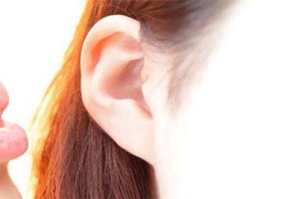 耳朵里长毛的秘密：身体健康的信号还是潜在的隐患？