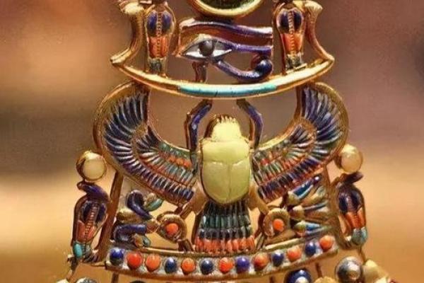 揭秘木命首饰佩戴禁忌，助你增运护身的独特指南