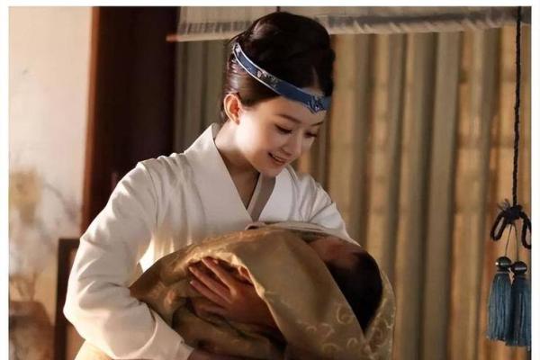 蛇年午时出生的人命运解析:揭示个性与运势的神秘面纱 蛇年午时出生的人命运解析:揭示个性与运势的神秘面纱