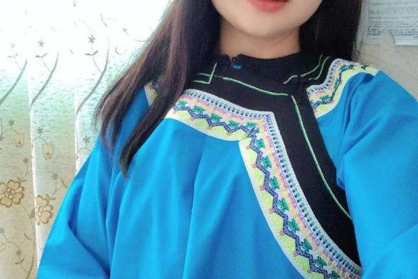 女人招蜂引蝶：她们的命格与魅力解析
